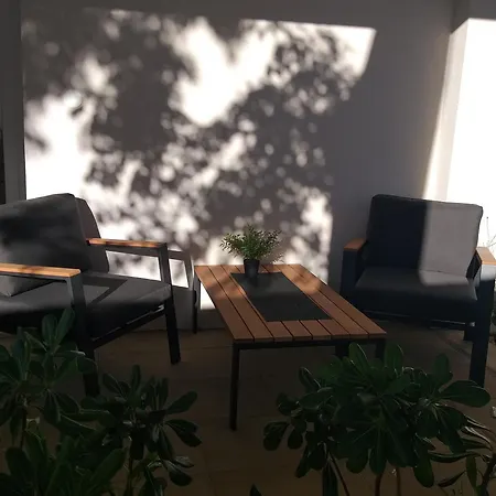 Studio & Conopeum Апартаменти