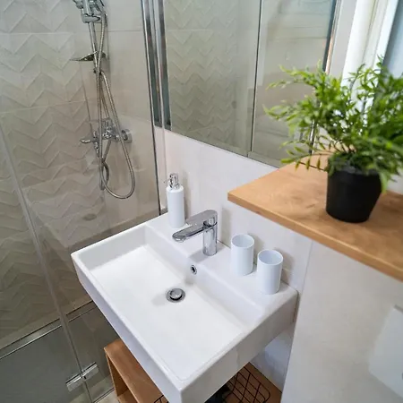 Apartman Studio & Conopeum *