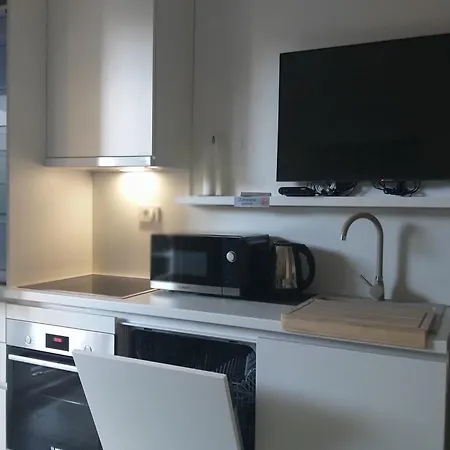 Studio & Conopeum Apartman